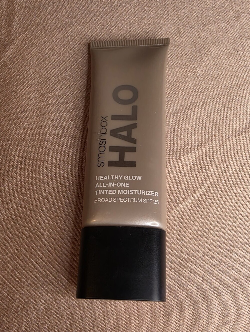 Smashbox HALO Tinted Moisturizer in Medium Tan (Used A Few Times, Mostly Full)